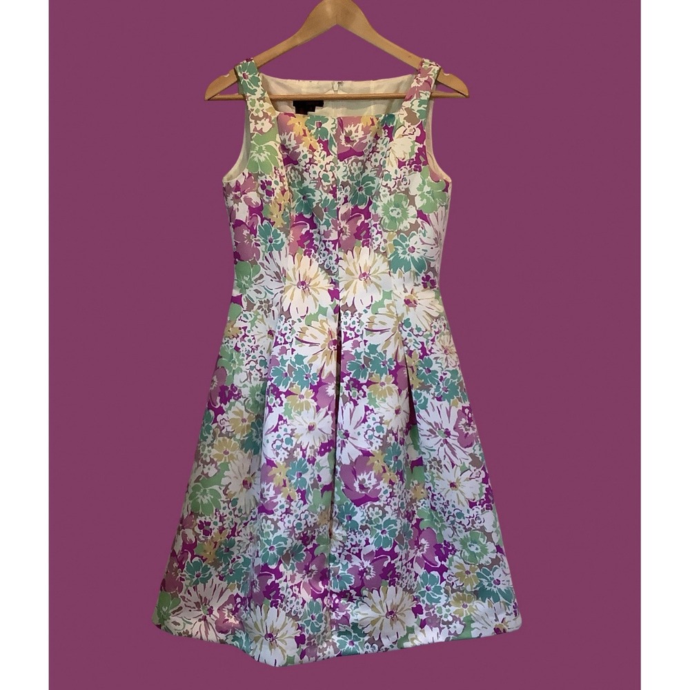 Cynthia Howie Ivory Floral Party Dress Fit & Flare Sleeveless Pleated NWOT 4